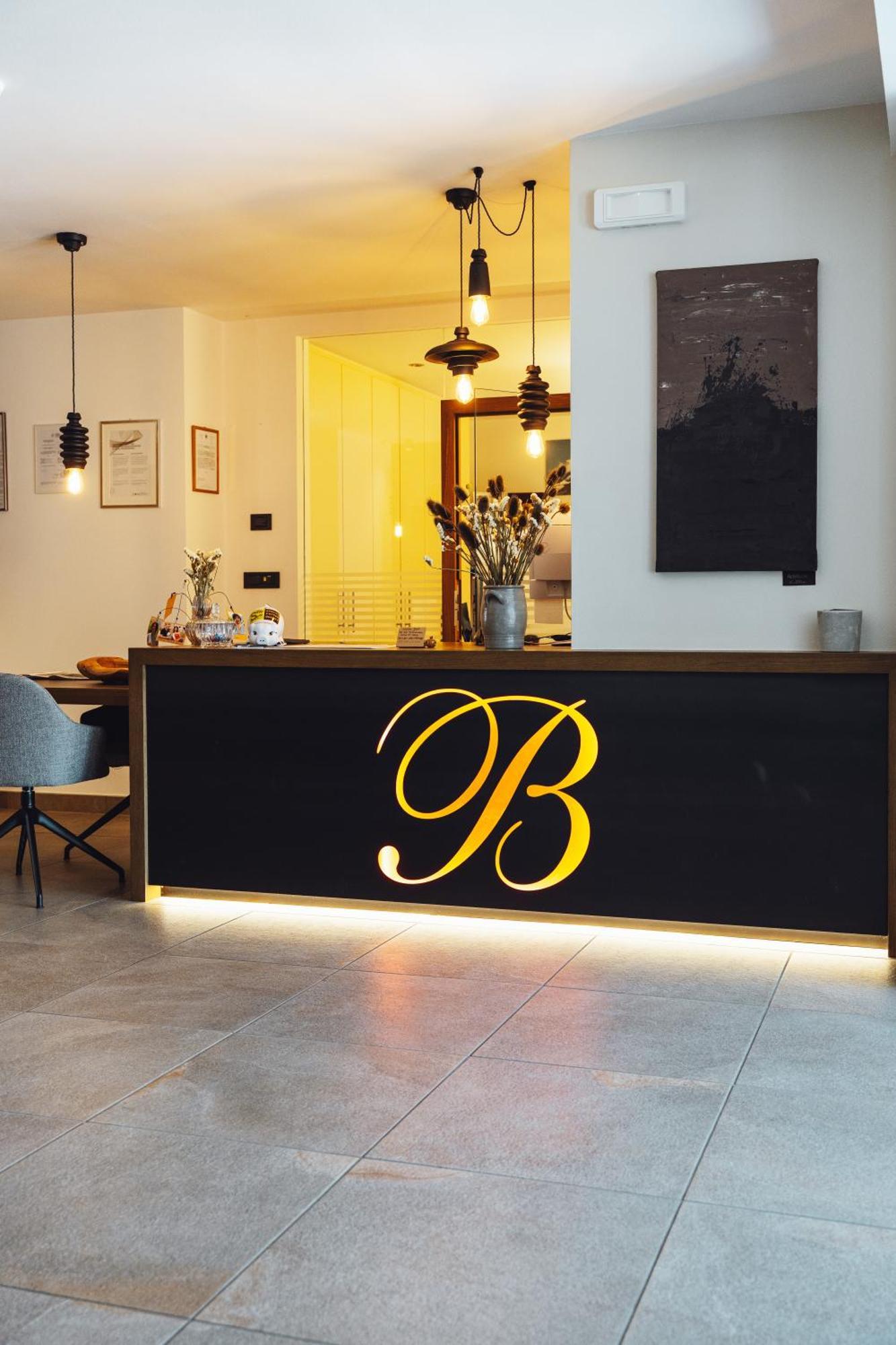 Appartement-Hotel Beatenhof Тироло Екстериор снимка