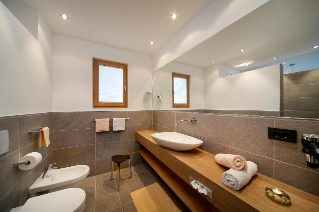 Appartement-Hotel Beatenhof Тироло Стая снимка