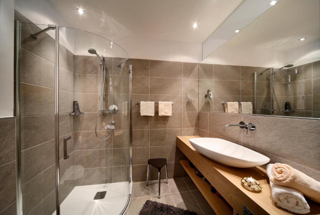 Appartement-Hotel Beatenhof Тироло Стая снимка